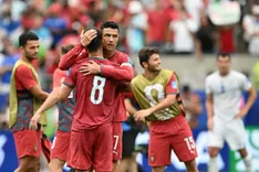 Ronaldo scores twice in a 5-0 Portugal win
