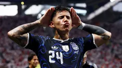 Comeback kings Argentina beat England 2-1