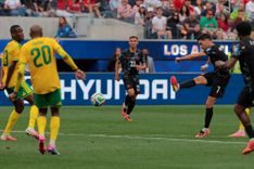 Canada wins it late against South Africa